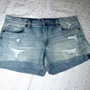 Blank NYC The Fulton Roll Up Destroyed Denim Shorts Light Wash Size 30